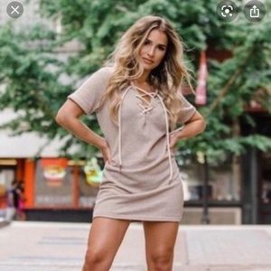 Kittenish by Jessie James Decker dress
